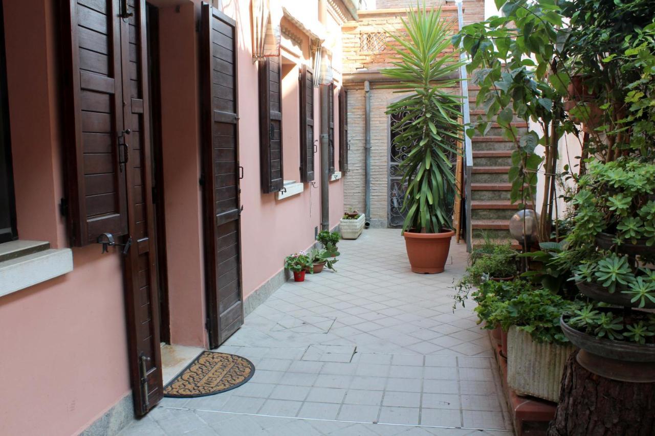 Porta Del Carmine Bed & Breakfast Comacchio Exterior foto