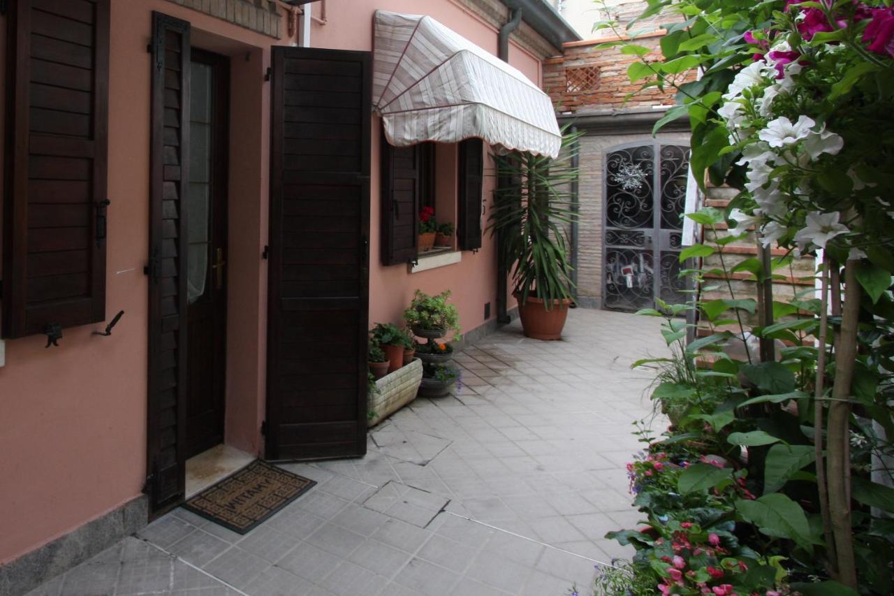 Porta Del Carmine Bed & Breakfast Comacchio Exterior foto